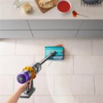 Dyson V15s Detect Submarine™+Autopflege-Set – Nass-/Trockensauger, 545 W, 0,77 l Staubbehälter, bis 60 min Laufzeit – Bild 2